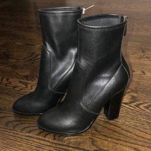 Brand new Aldo black booties- size 8.5